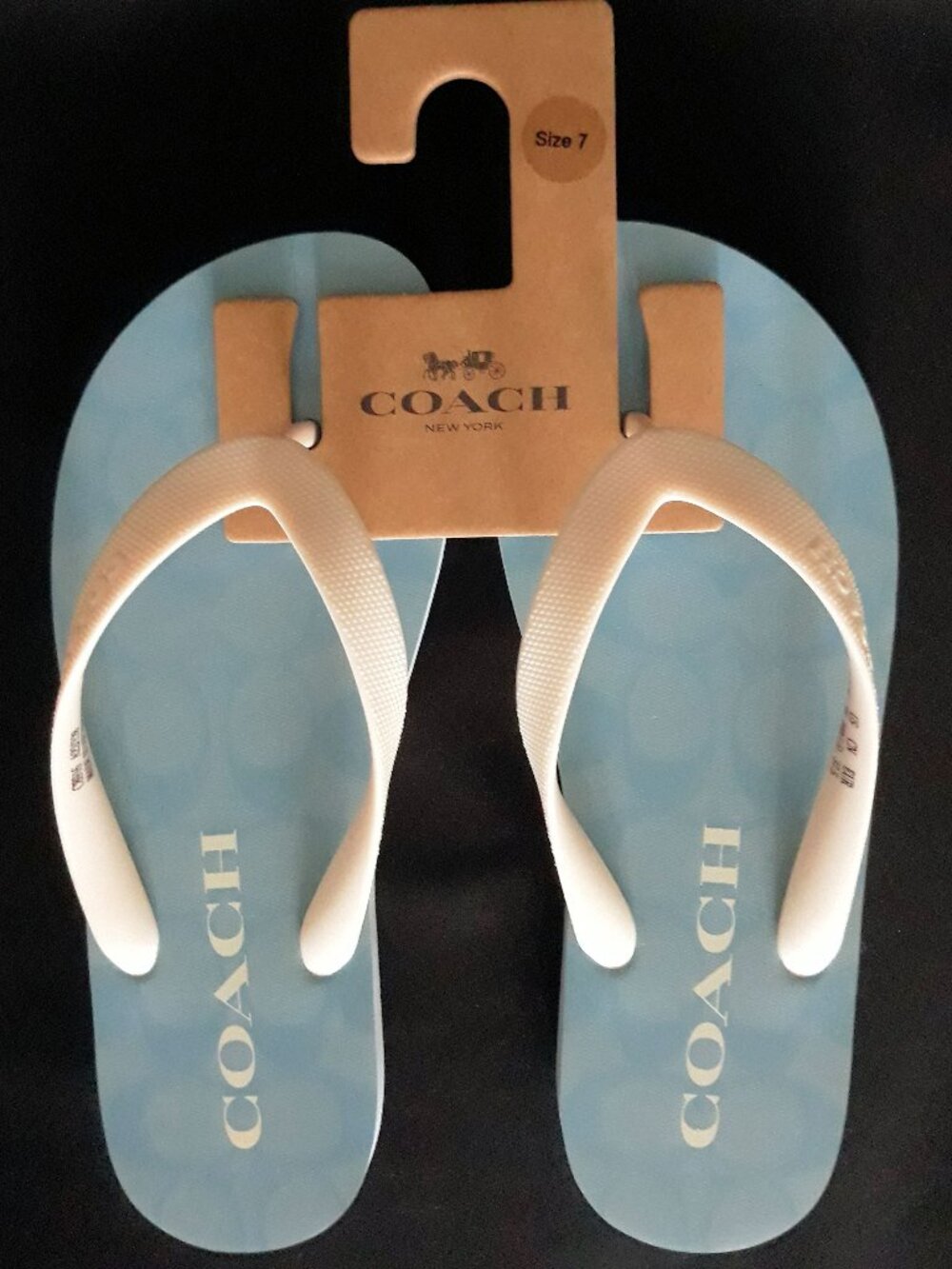 COACH WOMEN ZAK CHALK/ OFF-WHITE FLIP FLOPS(Size 6, 8,)NWT